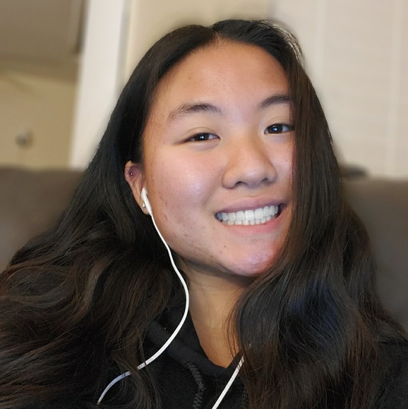 Meet your Posher, Stephanie - Picture 1 of 1